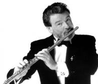 世界著名长笛演奏大师 詹姆士.高威(James Galway)照片