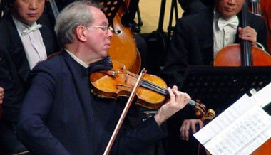 世界著名小提琴大师：吉顿.克莱默（Gidon Kremer）-微笑(Smile)