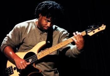 维克多.武顿（Victor Wooten） 天体音乐（Music of the Spheres）