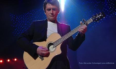 英国吉他家麦克·欧菲尔德（Mike Oldfield）介绍