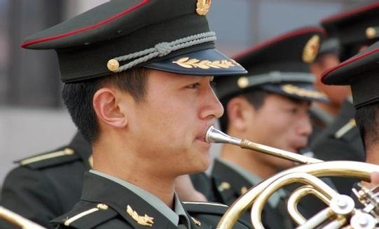 法国号（French Horn)简史
